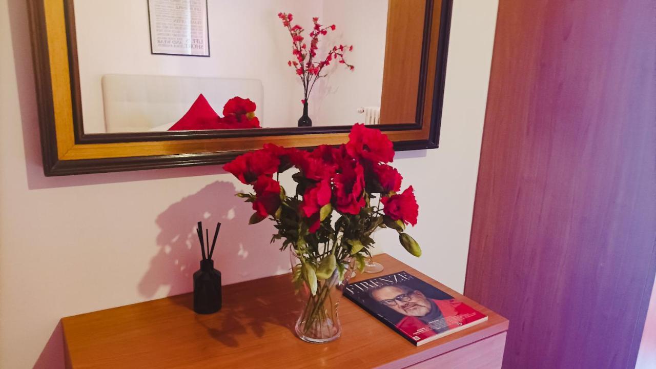 Unique & Beautiful Bedroom In Central Of Φλωρεντία Εξωτερικό φωτογραφία